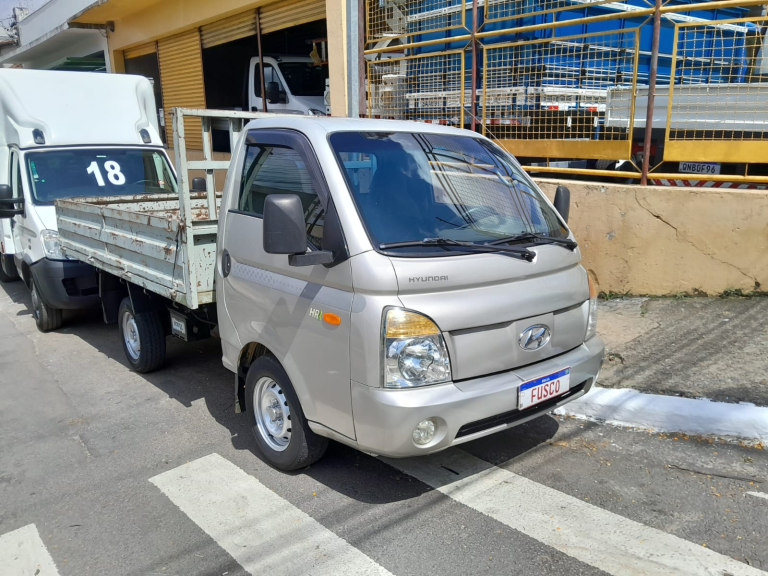 Caminhão HYUNDAI HR 2012