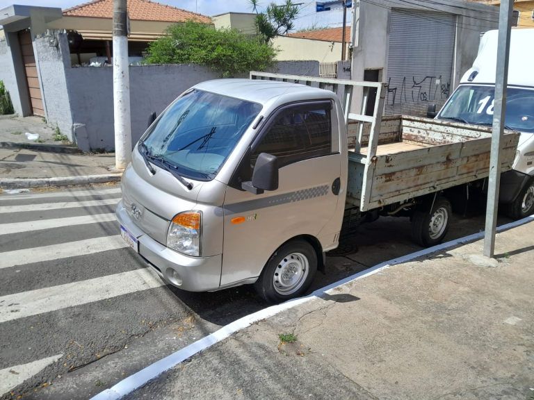 Caminhão HYUNDAI HR 2012