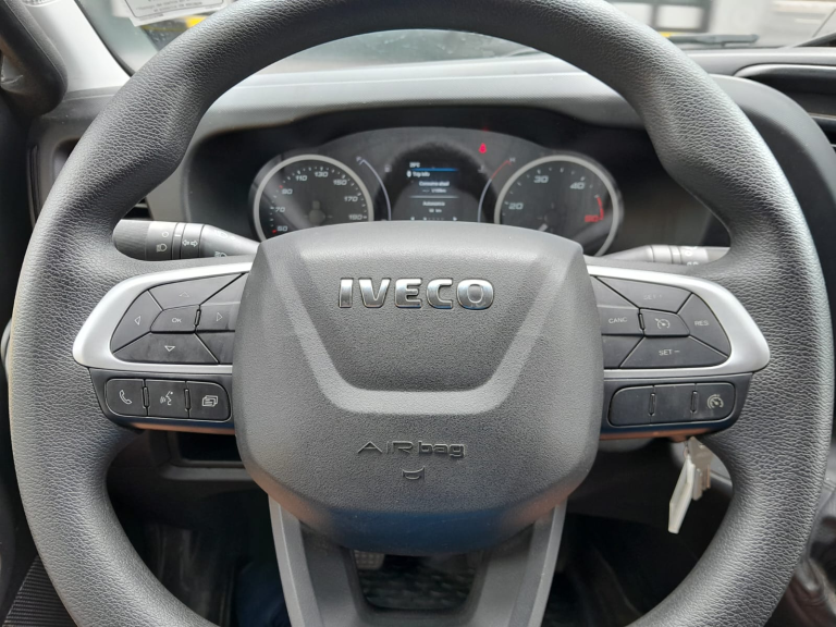 CAMINHÃO IVECO DAILY 35.160 2023 BAÚ