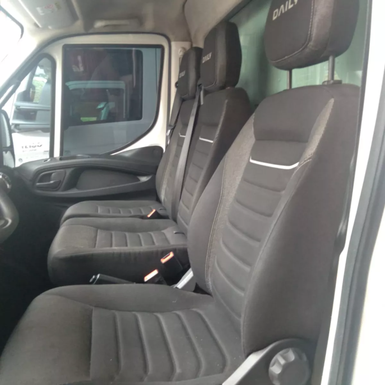 Caminhão Iveco Daily 35160 2023