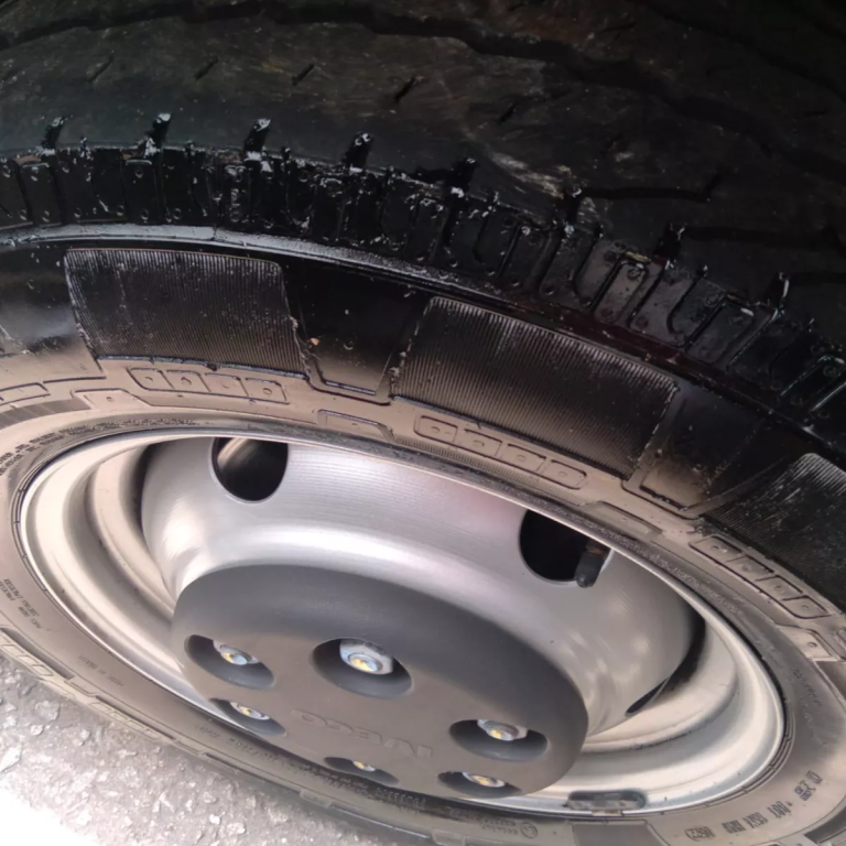 Caminhão Iveco Daily 35160 2023