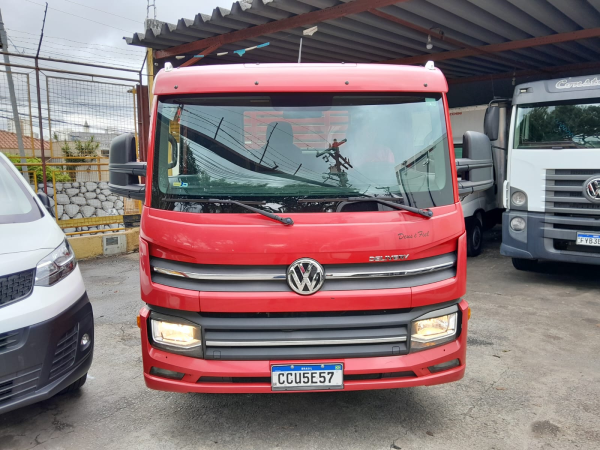 Caminhão VW delivery express + 2022