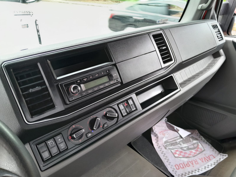 Caminhão VW delivery express + 2022