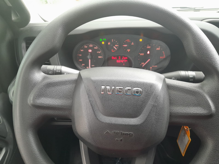 Caminhão IVECO daily 35.150 2022
