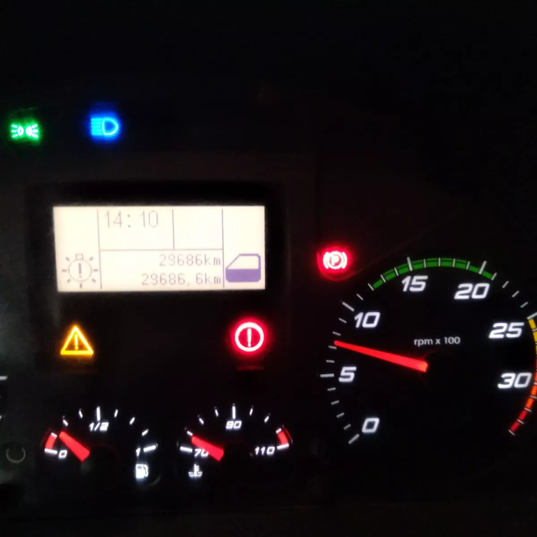 Caminhão Iveco Tector 9190 2023 Carroceria