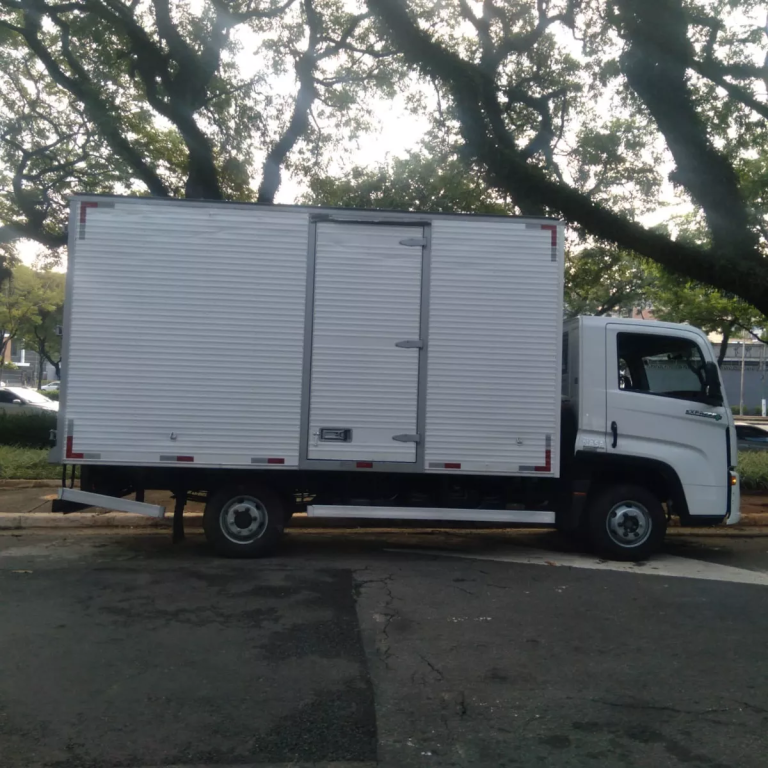 Caminhão Volkswagen Delivery Express 2023 Baú Grande Caminhão Volkswagen Delivery Express 2023 Baú Grande