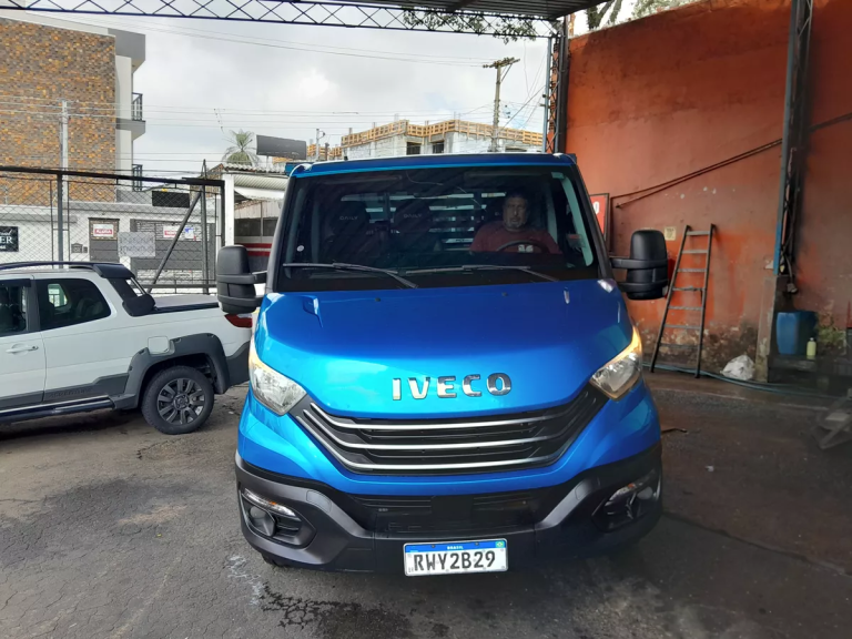 Caminhão Iveco Daily 35160 2022 Carroceria Caminhão Iveco Daily 35160 2022 Carroceria