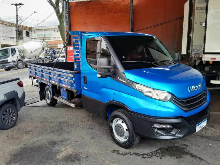 Caminhão Iveco Daily 35160 2022 Carroceria Caminhão Iveco Daily 35160 2022 Carroceria