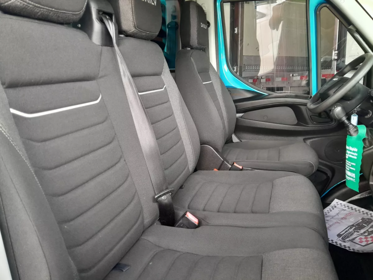 Caminhão Iveco Daily 35160 2022 Carroceria Caminhão Iveco Daily 35160 2022 Carroceria