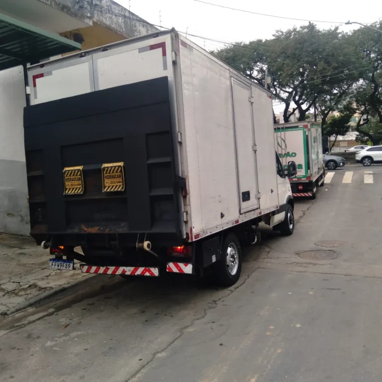 Caminhão Iveco Daily 35s14 2014 Baú Com Plataforma Traseira