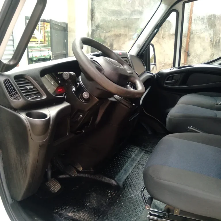 Caminhão Iveco Daily 45170 2023 Cabine Dupla