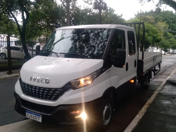 Caminhão Iveco Daily 45170 2023 Cabine Dupla