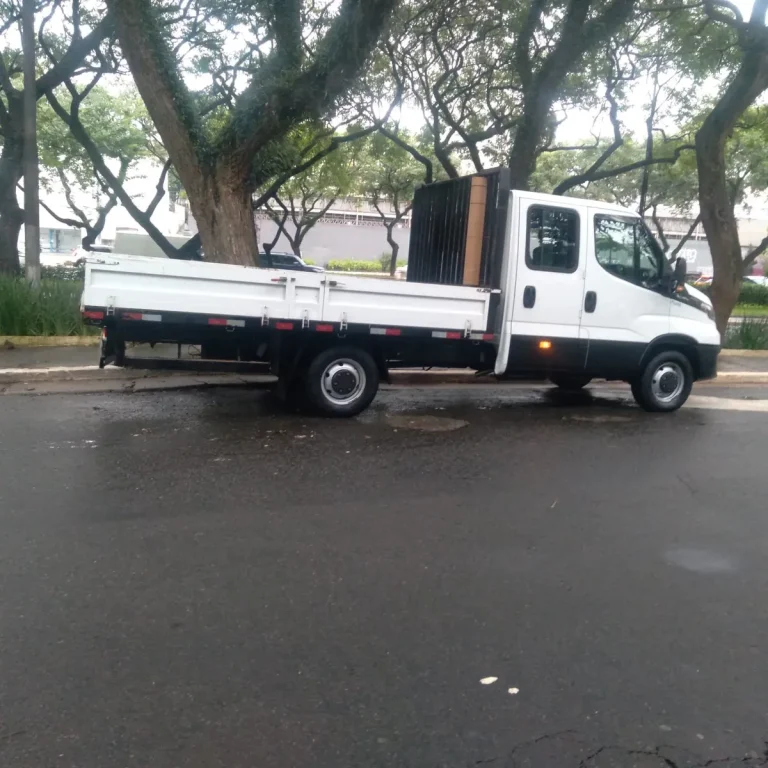 Caminhão Iveco Daily 45170 2023 Cabine Dupla
