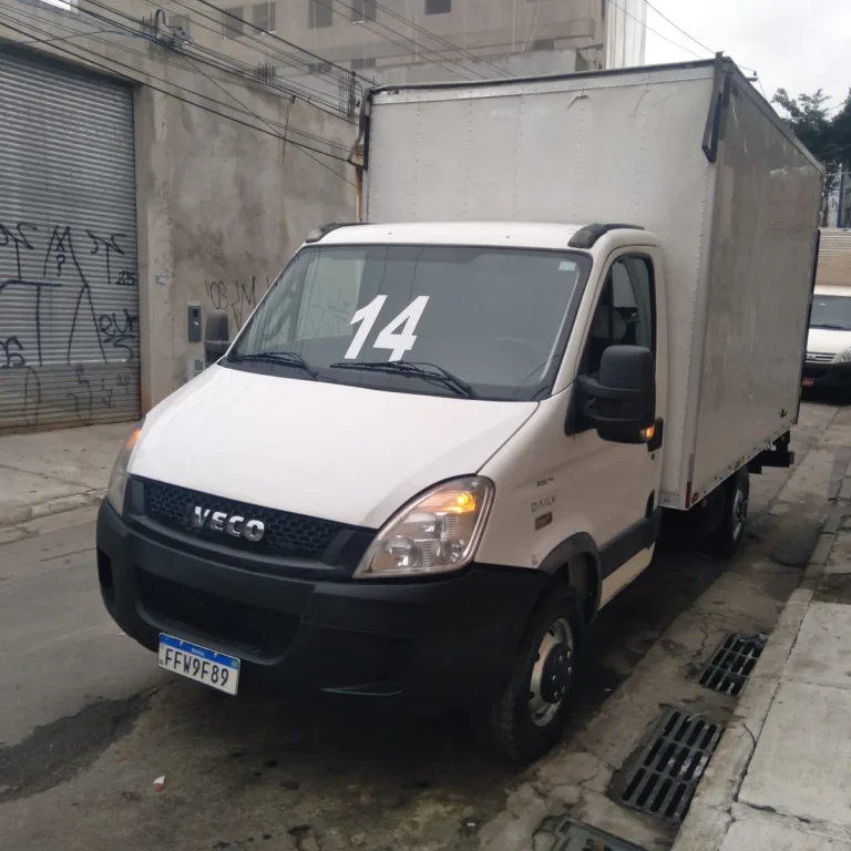 Caminhão Iveco Daily 35s14 2014 Baú Com Plataforma Traseira