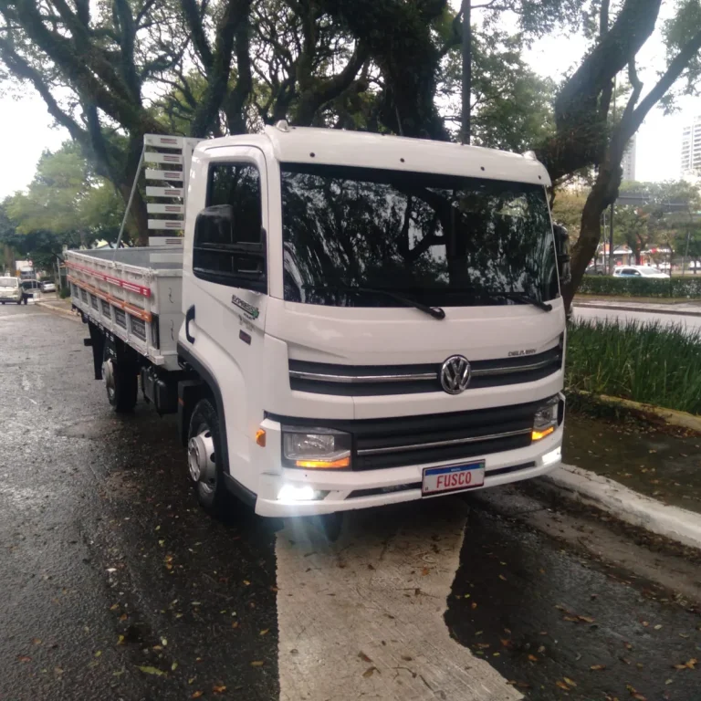 Caminhão Volkswagen Delivery Express + 2022