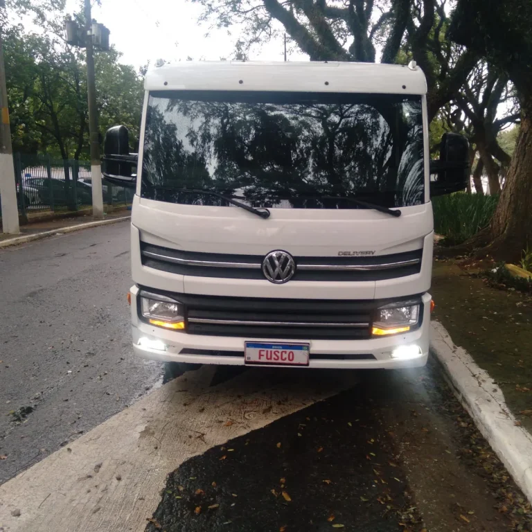 Caminhão Volkswagen Delivery Express + 2022