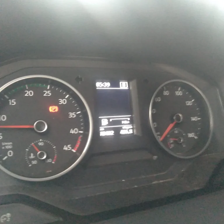 Caminhão Volkswagen Delivery Express + 2022