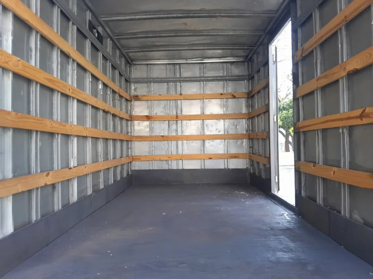 Caminhão Iveco Daily 35s14 2013 Baú Alumínio