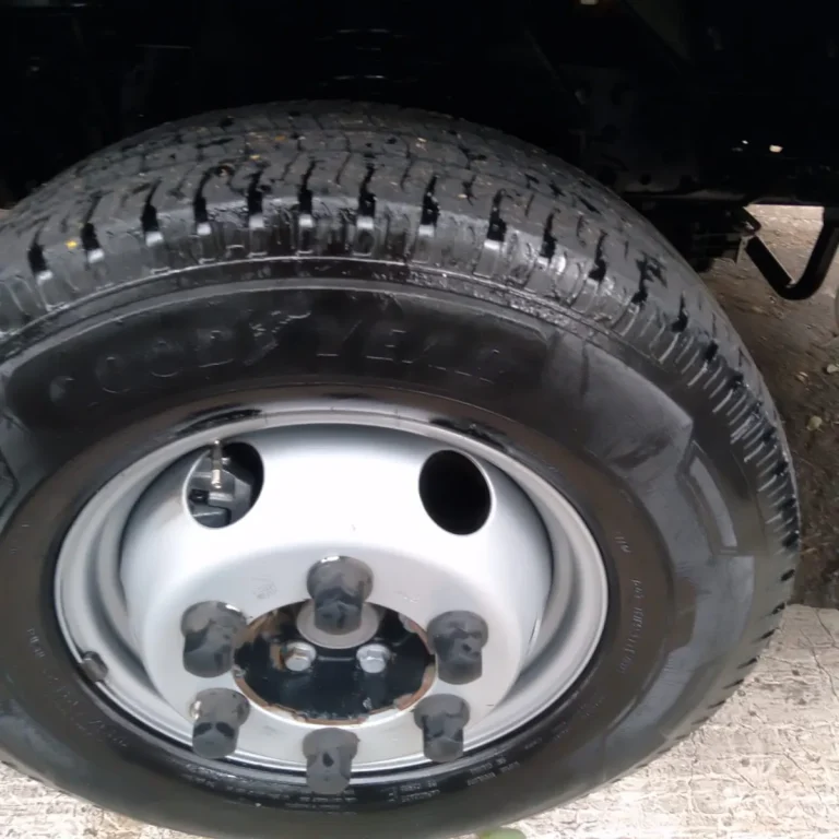 Caminhão Volkswagen Delivery Express 2023 Baú Grande