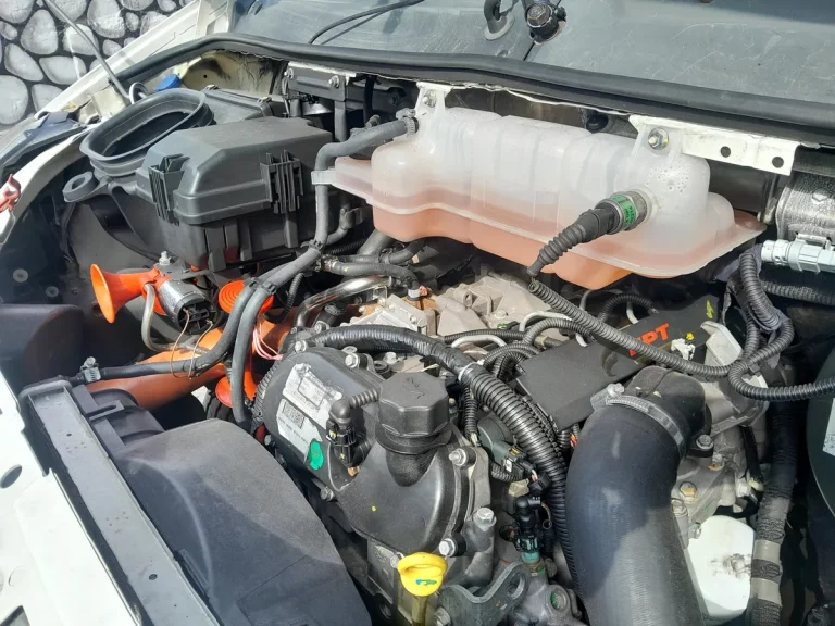 Caminhão Iveco Daily 35s14 2013 Baú Alumínio