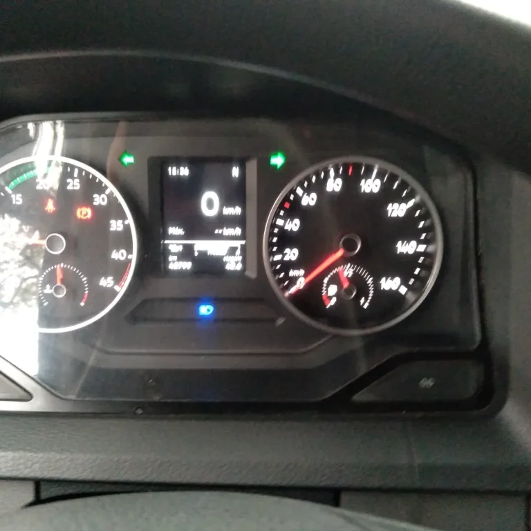 Caminhão Volkswagen Delivery Express 2023 Baú Grande