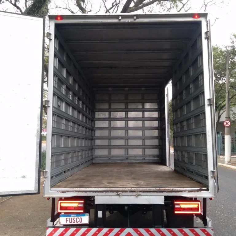 Caminhão Volkswagen Delivery Express 2023 Baú Grande