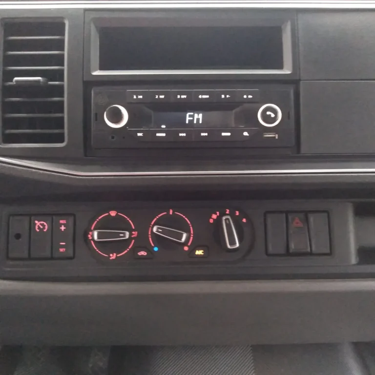 Caminhão Volkswagen Delivery Express 2023 Baú Grande