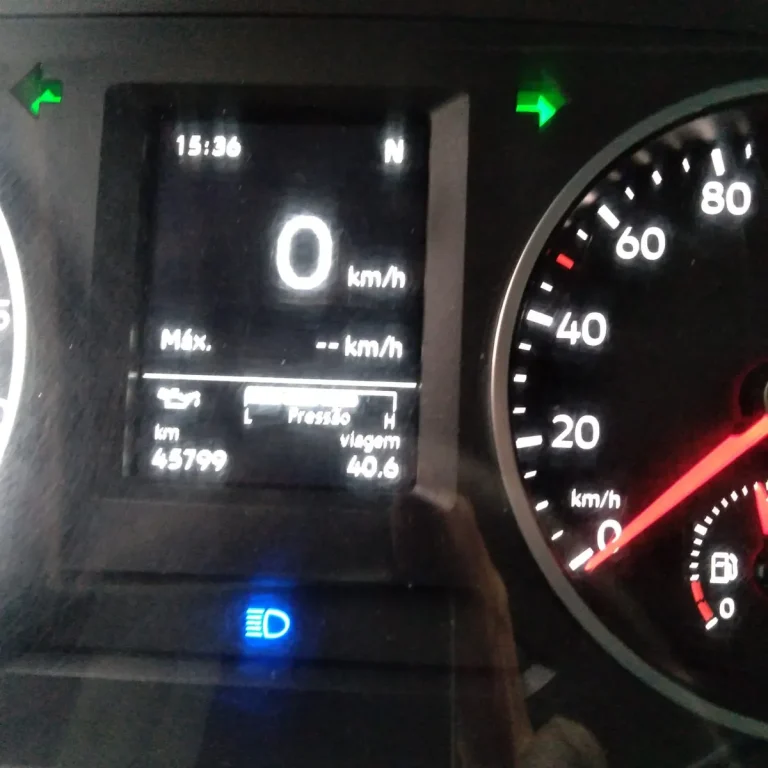 Caminhão Volkswagen Delivery Express 2023 Baú Grande