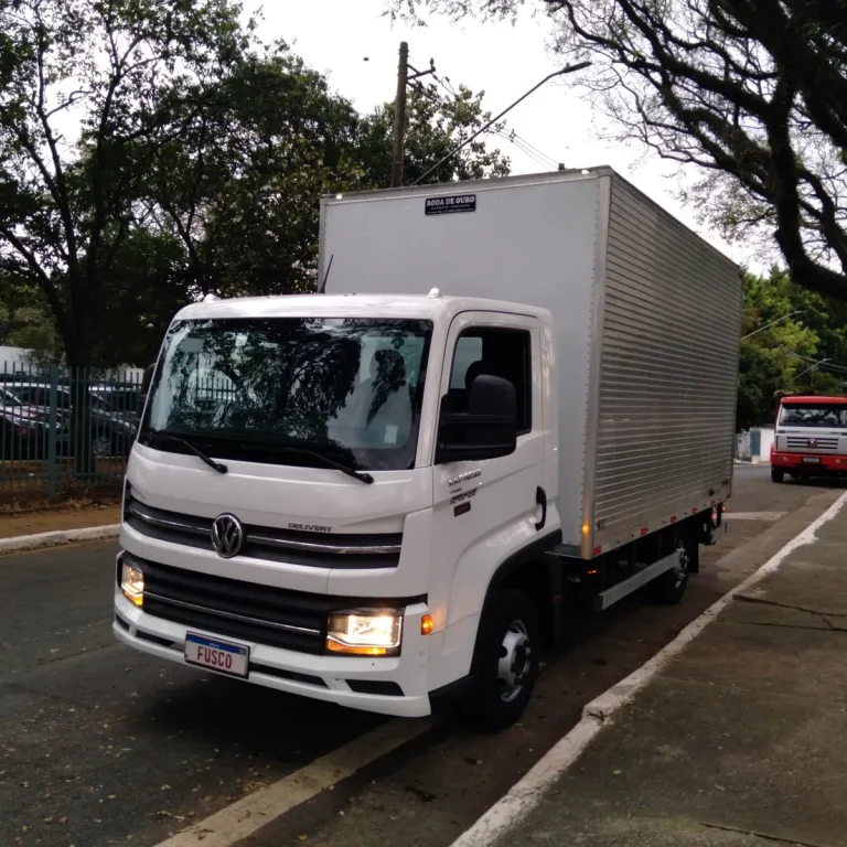 Caminhão Volkswagen Delivery Express 2023 Baú Grande