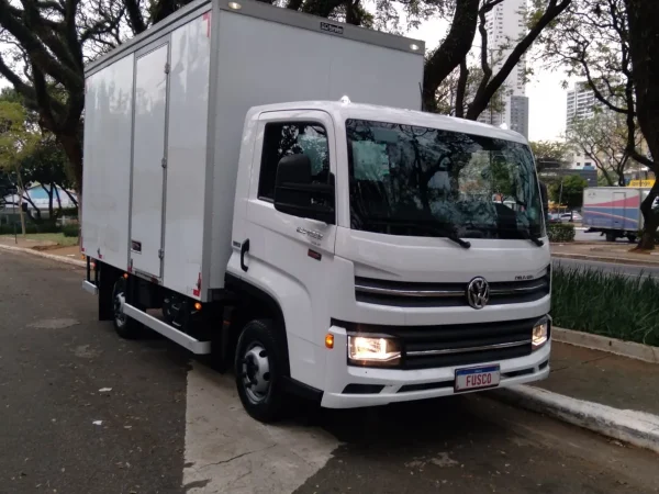 Caminhão Volkswagen Delivery Express 2023 Baú Grande