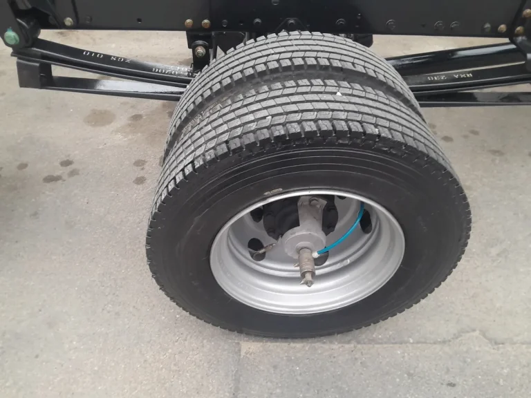 Caminhão Mb Accelo 815 2018 Chassi