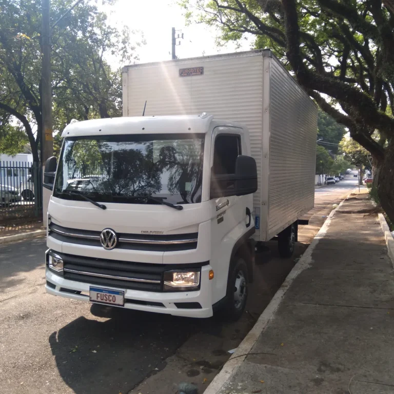 Caminhão Volkswagen Delivery Express 2023 Baú