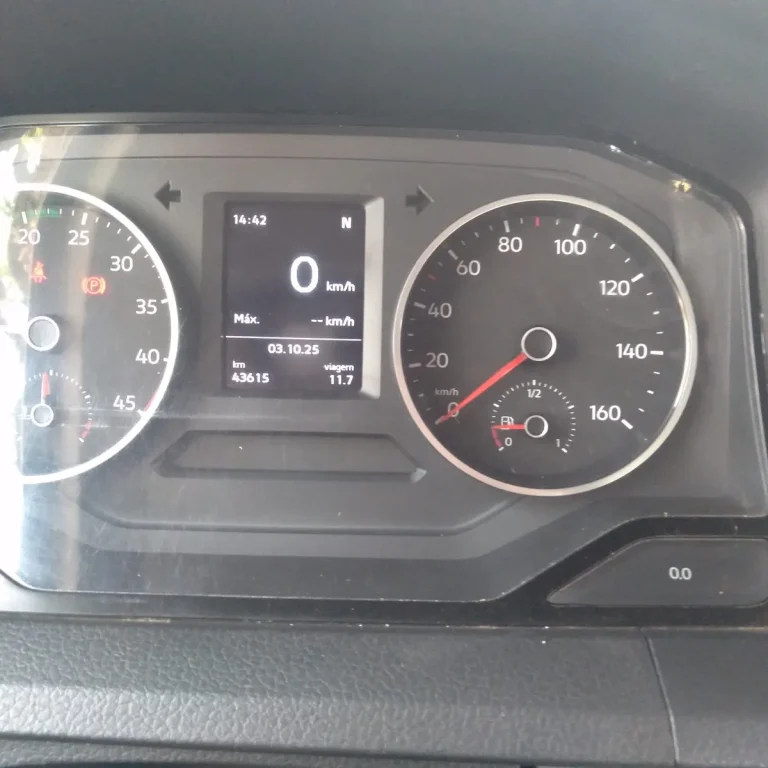 Caminhão Volkswagen Delivery Express 2023 Baú