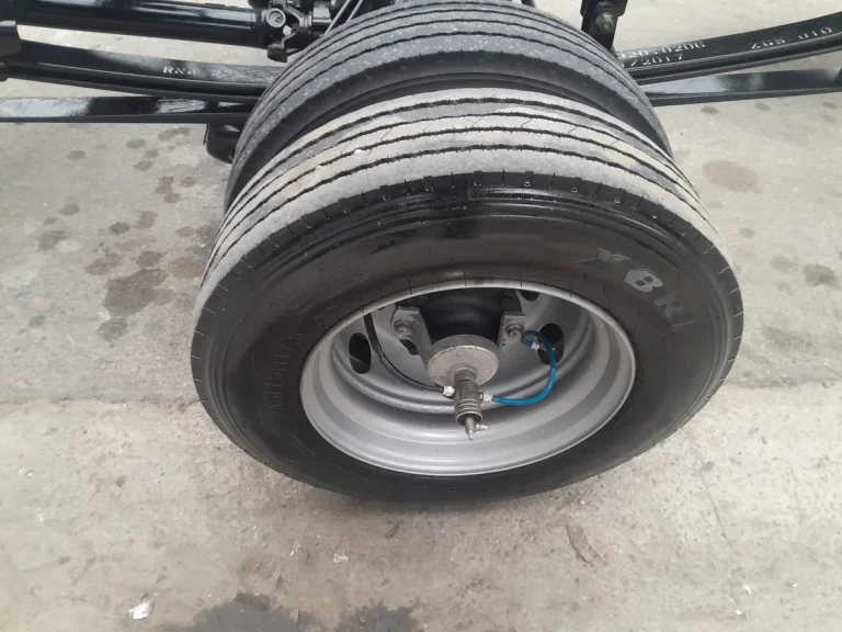 Caminhão Mb Accelo 815 2018 Chassi