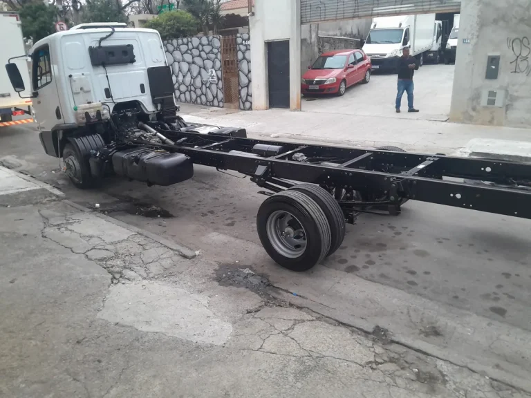 Caminhão Mb Accelo 815 2018 Chassi