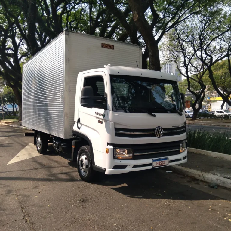 Caminhão Volkswagen Delivery Express 2023 Baú
