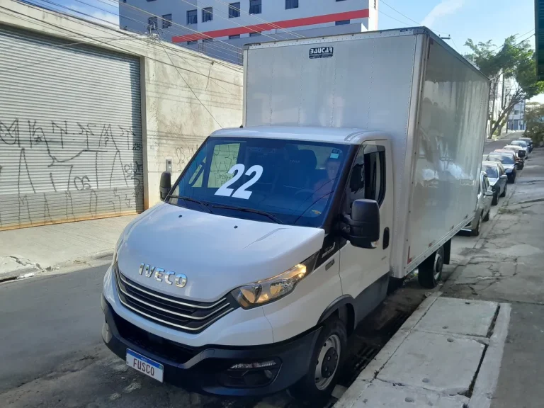 Caminhão Iveco Daily 35160 2022 Baú Grande