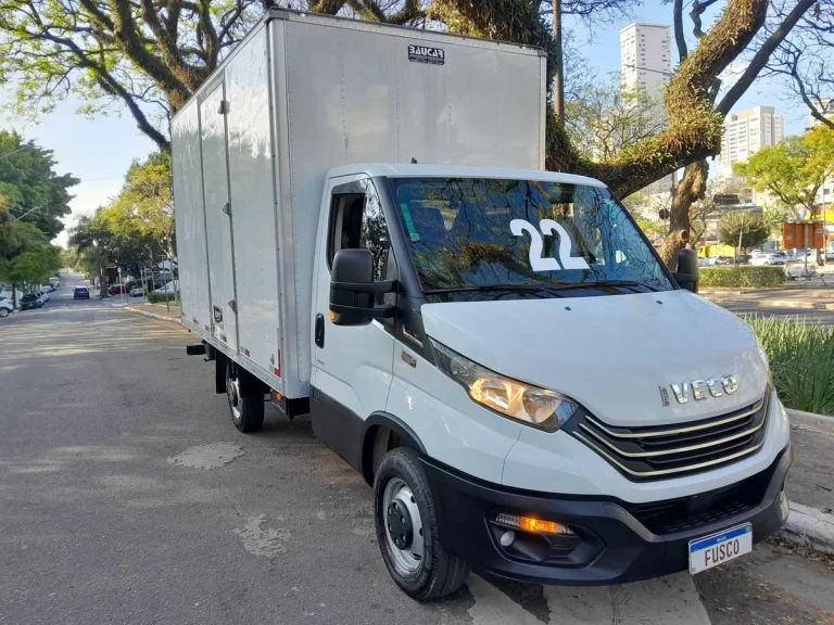 Caminhão Iveco Daily 35160 2022 Baú Grande