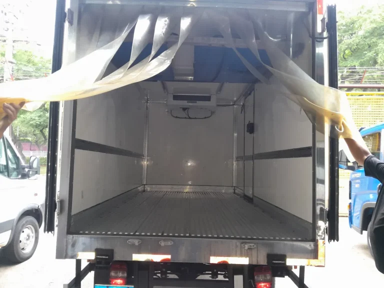 Caminhão Volkswagen Delivery Express Baú Refrigerado 2022