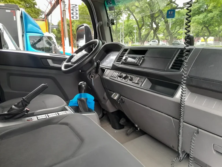 Caminhão Volkswagen Delivery Express Baú Refrigerado 2022