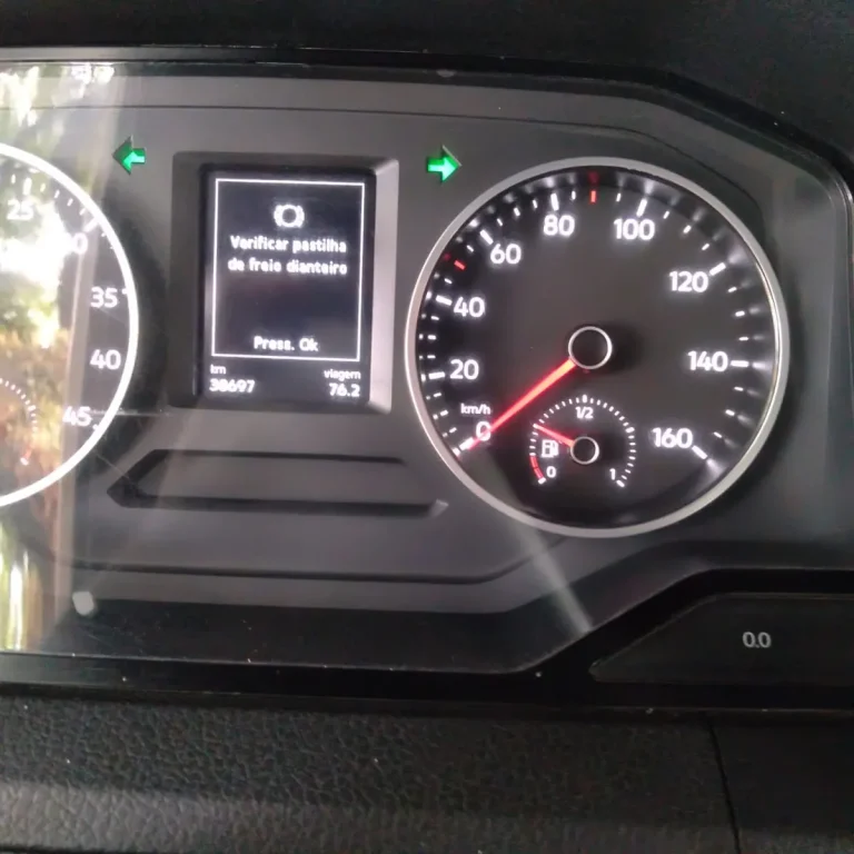 Caminhão Volkswagen Delivery Express 2024 Baú