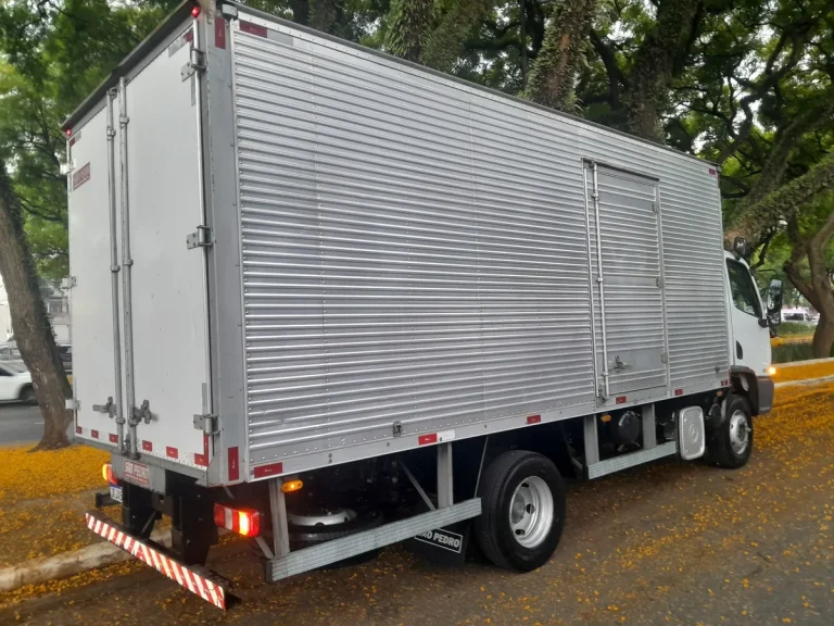 Caminhão Mercedes Benz Accelo 815 2022 Baú