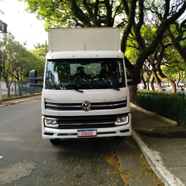 Caminhão Volkswagen Delivery Express 2024 Baú