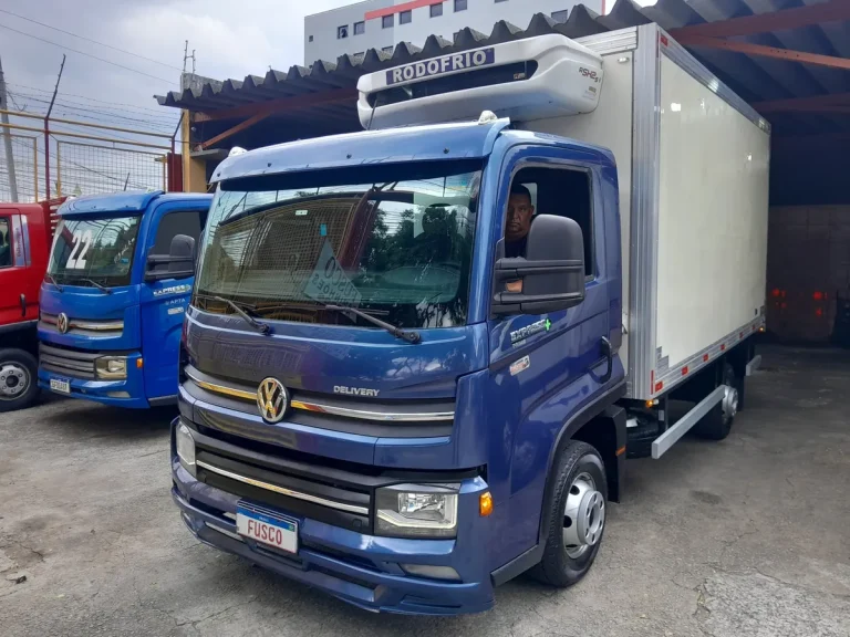 Caminhão Volkswagen Delivery Express Baú Refrigerado 2022