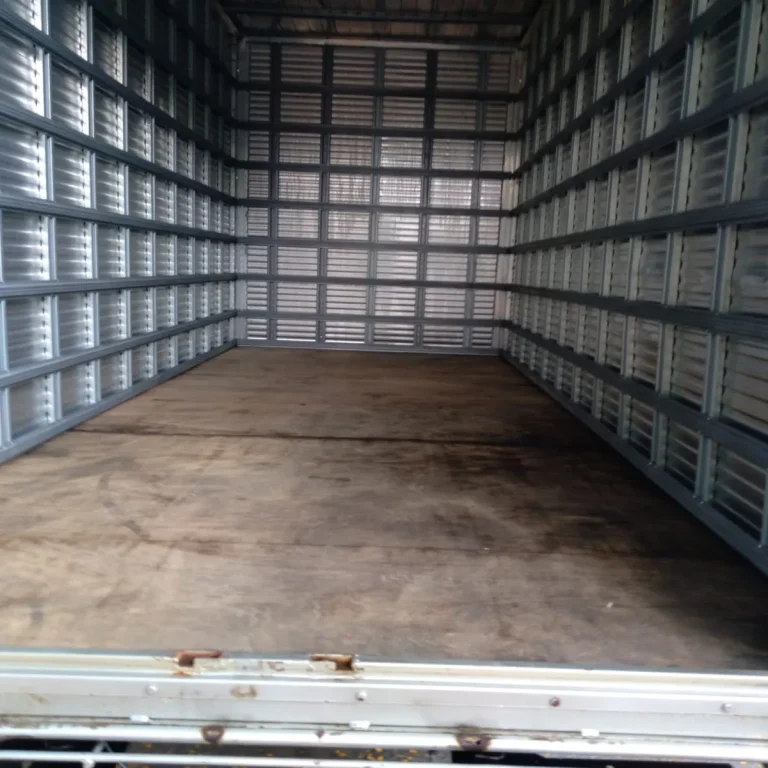 Caminhão Volkswagen Delivery Express 2024 Baú