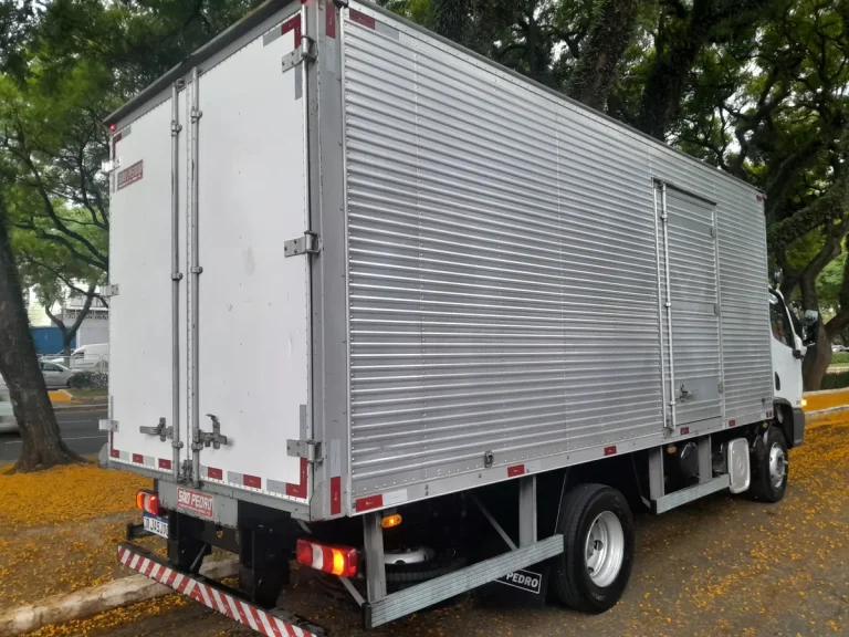 Caminhão Mercedes Benz Accelo 815 2022 Baú