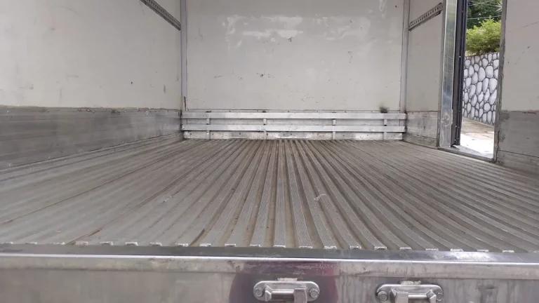 Caminhão Volkswagen Delivery Express 2020 Baú Refrigerado