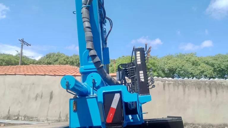 Caminhão Ford Cargo 2429 Bitruck Munck 45 T prancha