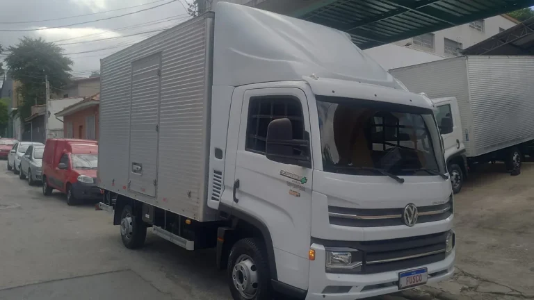 Caminhão Volkswagen Delivery Express+2022 Baú