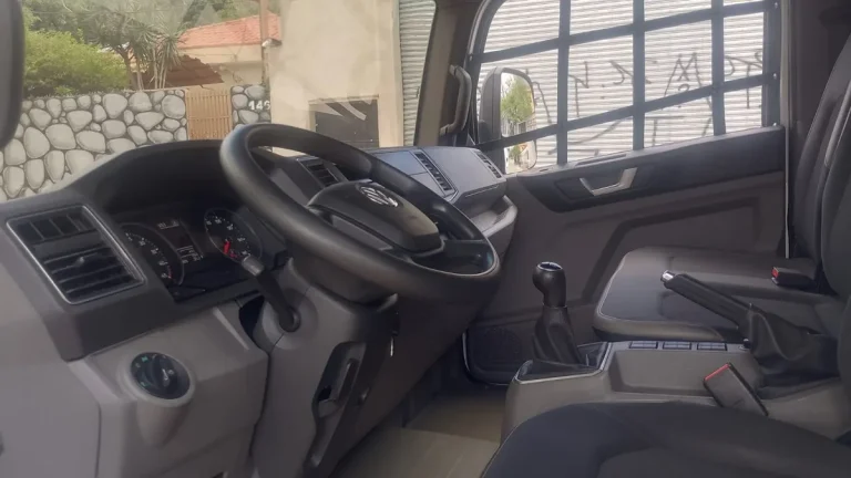 Caminhão Volkswagen Delivery Express+2022 Baú